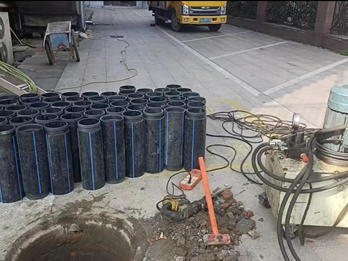 横林镇PE置换管厂家 DN315置换管 非开挖管短管置换